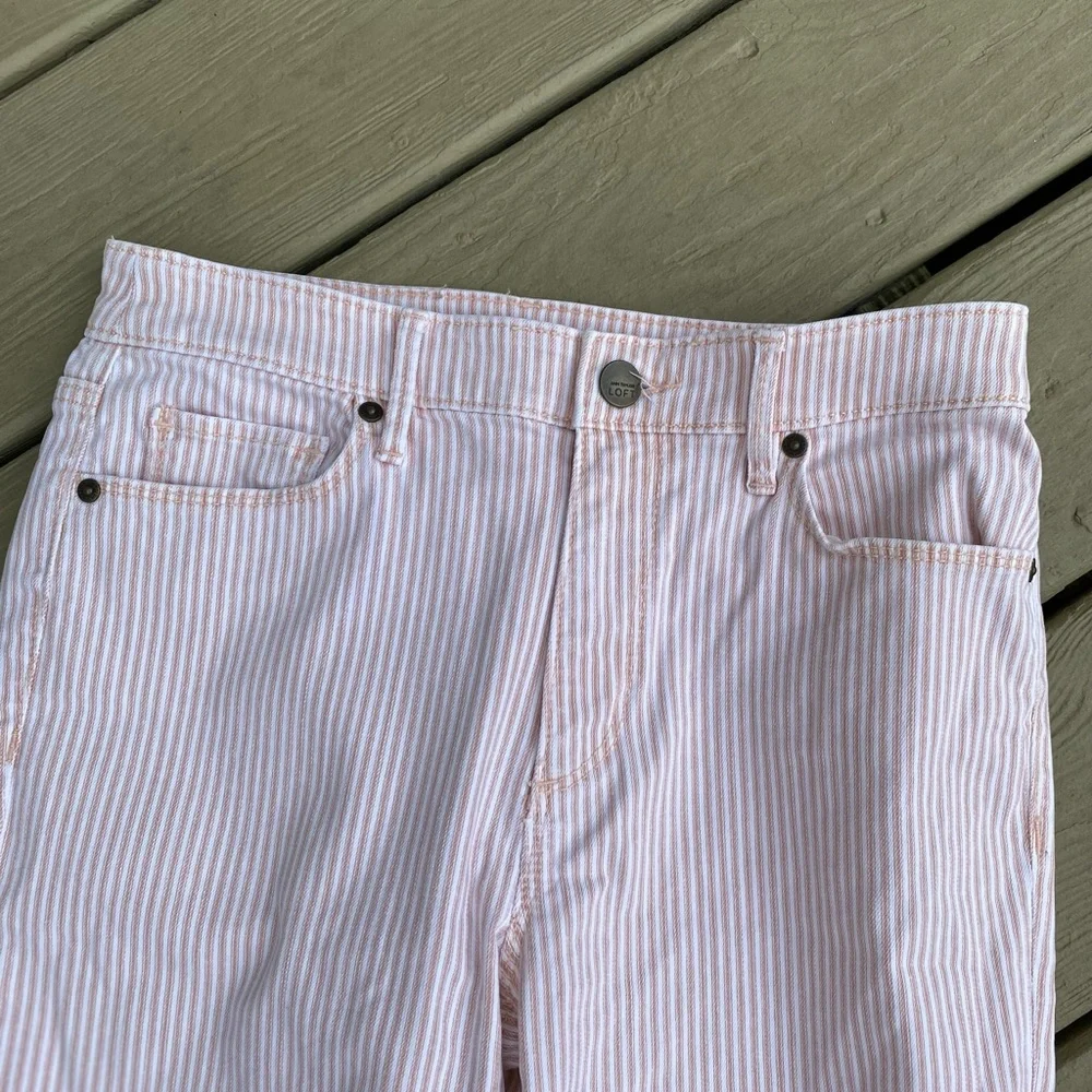 LOFT - Woman’s peach & white striped (Susie skinny ankle) cropped jeans,…